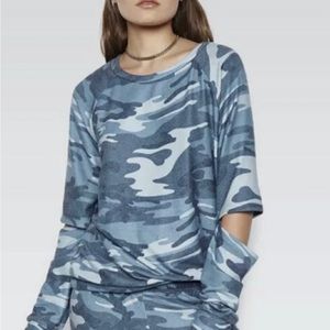 Michael Lauren blue camo Briggs pullover in size M